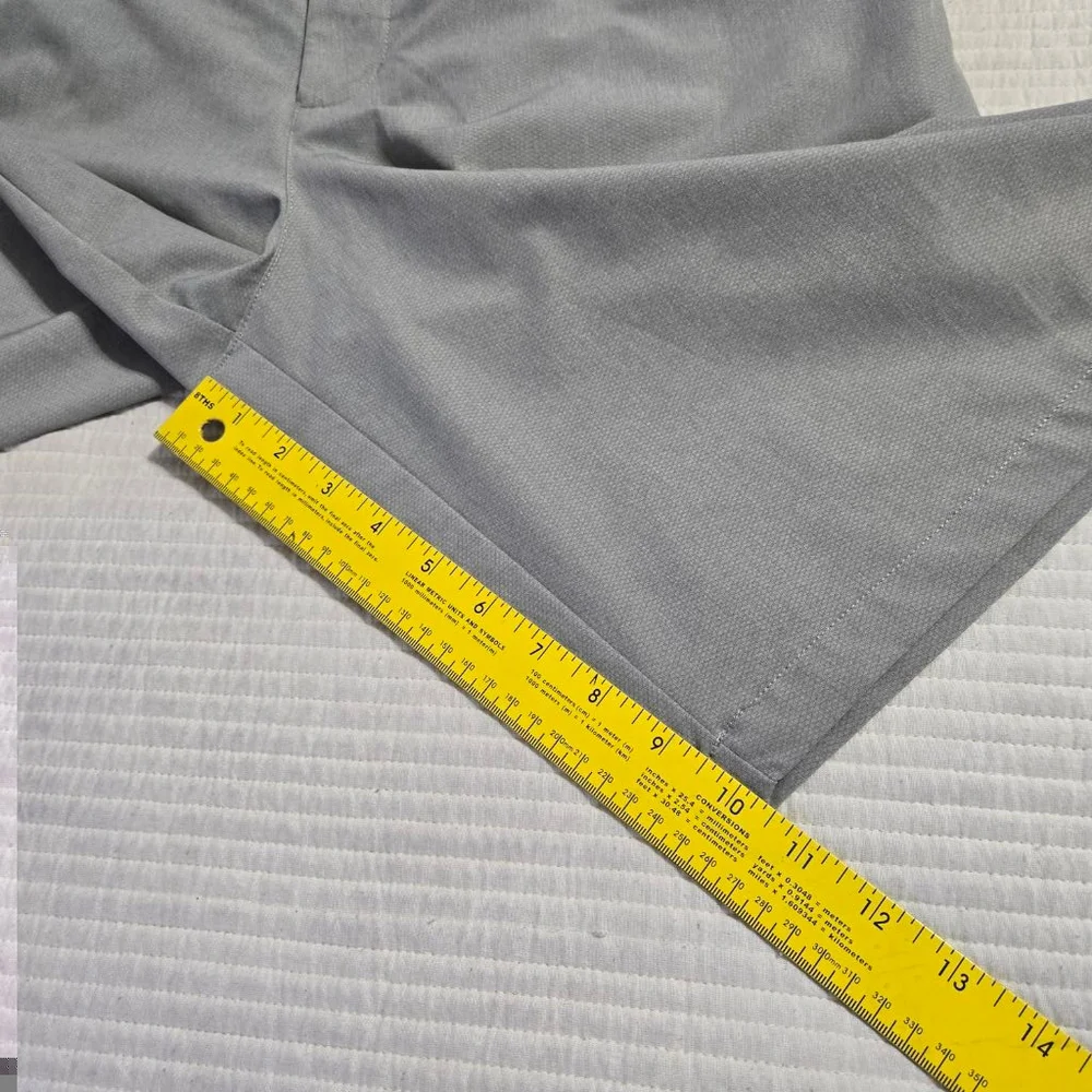 Men's Nike Golf Shorts Size 36 Gray CU9740-003 - Picture 5 of 11